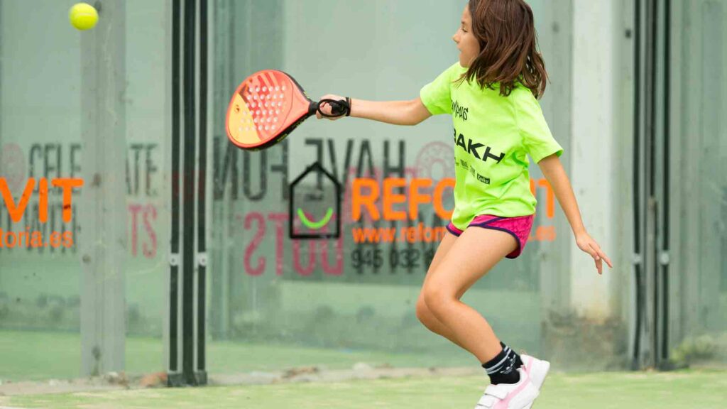 campus-padel-juego-tecnica-tactica-vitoria-campus-niños