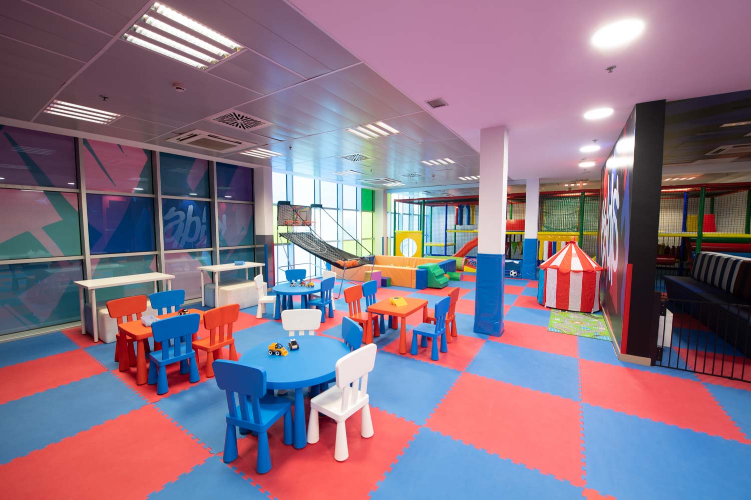 juegos-actividades-centro-ocio-infantil-bakh-kids-vitoria